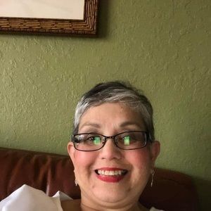 Meet your Posher, Tracy